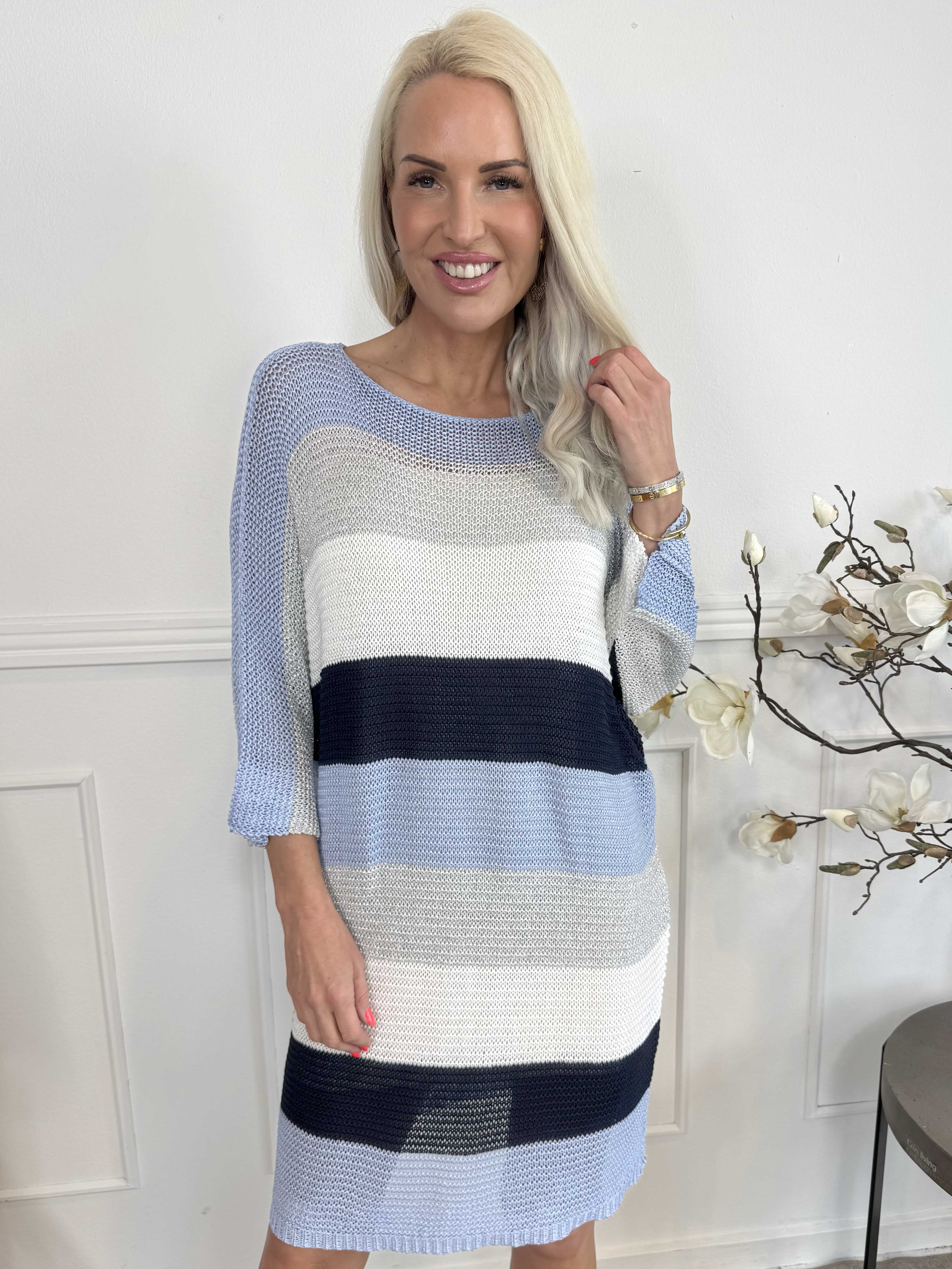 Nina Long - Stribet strikkjole med glittertråde